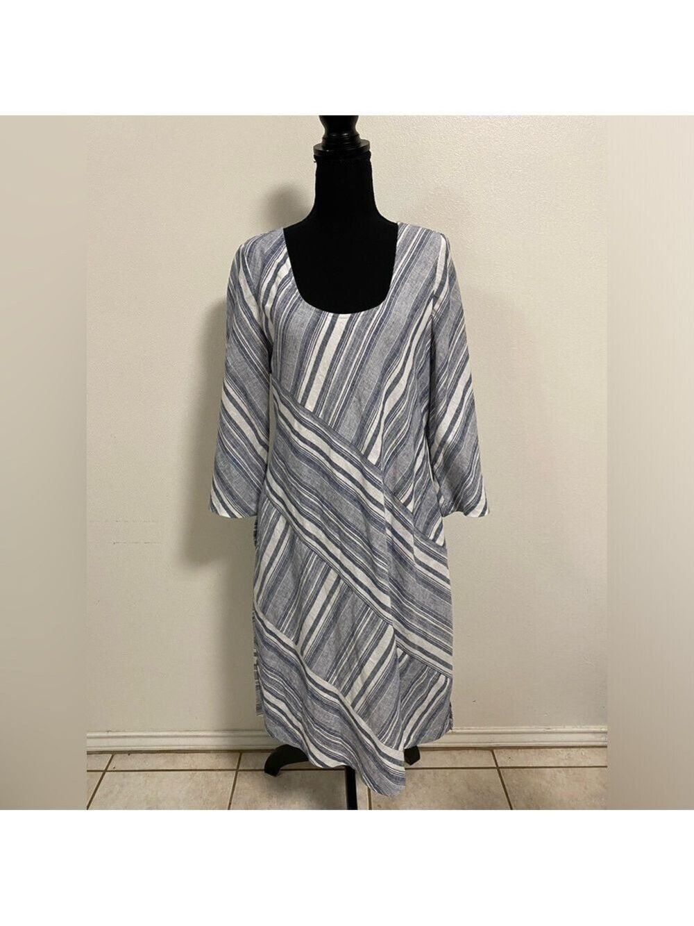 Soft Surrounding Dress Women’s Small Blue white stripe MIDI linen blend dress
